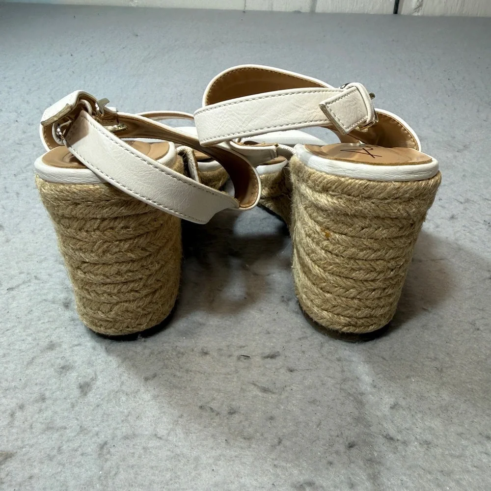 Abella Wedge Sandals Womens 10 White Espadrille Slingback Gold Ring True Comfort
